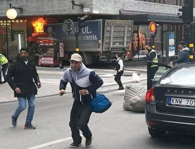 Επίθεση στη Στοκχόλμη: Συγκλονισμένος ο γιατρός που έσπευσε να βοηθήσει τα θύματα